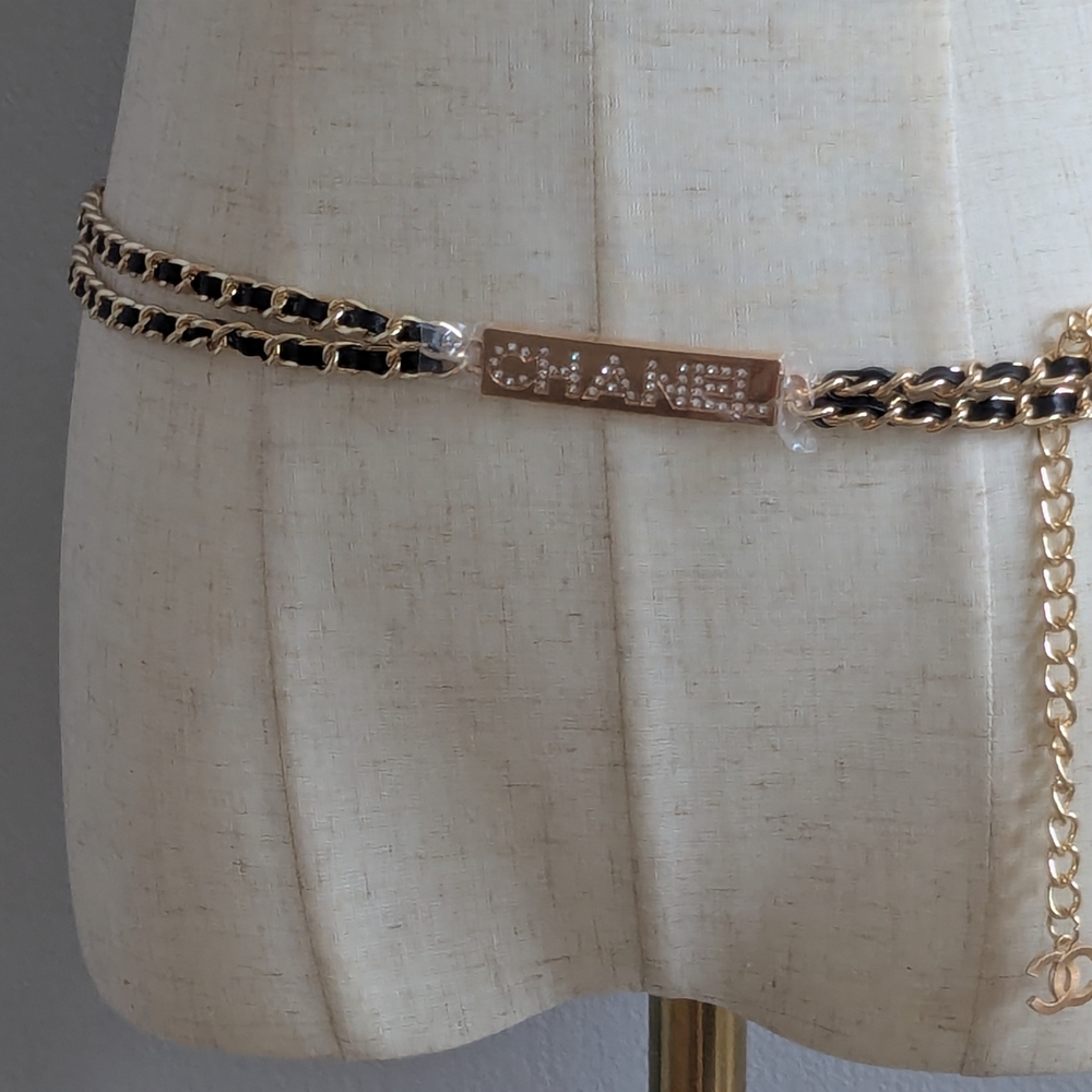 CHANEL Black and Gold Chain Belt with Crystal Logo Plaque - Picture 3 of 8